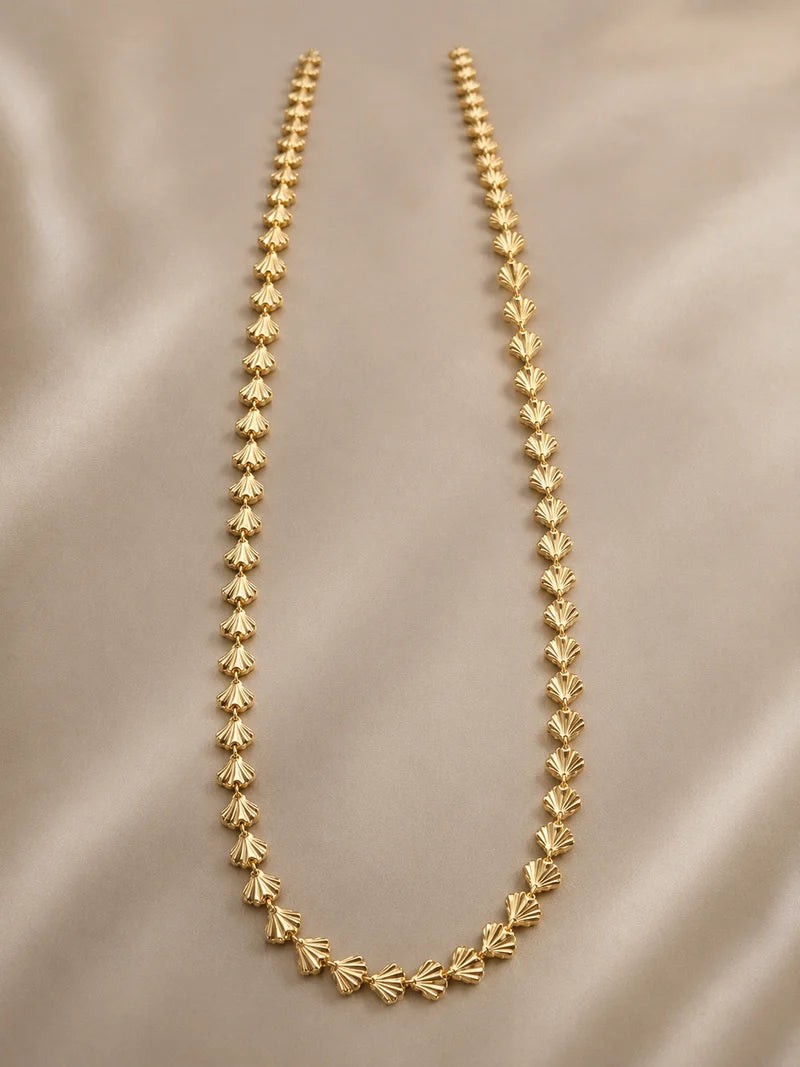 Gold-Tone Artificial Shell Design Chain Necklace