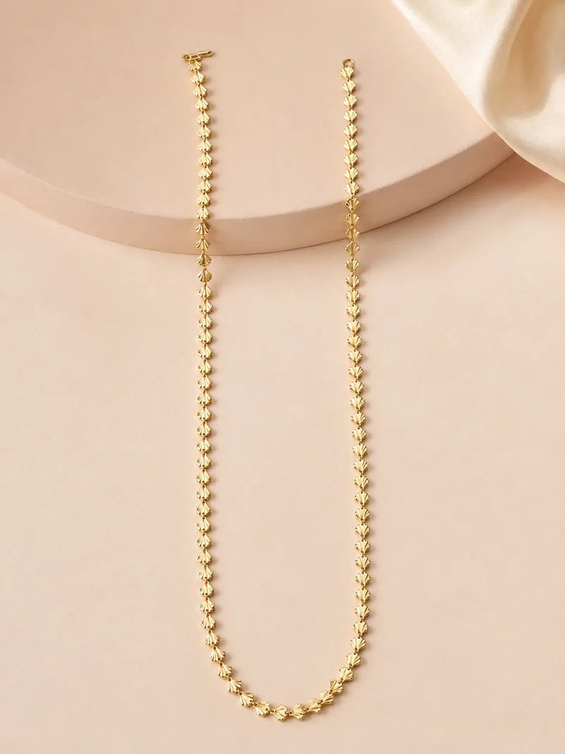 Gold-Tone Artificial Shell Design Chain Necklace